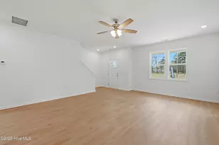308 S Vann St, Burgaw, NC 28425 - Photo 6