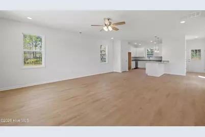 308 S Vann Street, Burgaw, NC 28425 - Photo 8