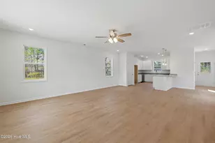 308 S Vann St, Burgaw, NC 28425 - Photo 8