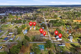 708 W Hayes St, Burgaw, NC 28425 - Photo 38