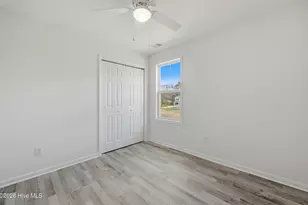 708 W Hayes St, Burgaw, NC 28425 - Photo 22