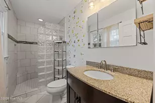 327 Plantation Dr, New Bern, NC 28562 - Photo 32