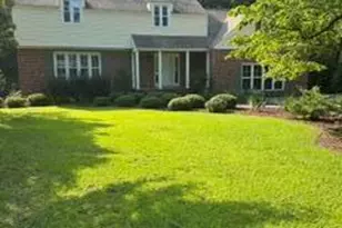 327 Plantation Dr, New Bern, NC 28562 - Photo 1