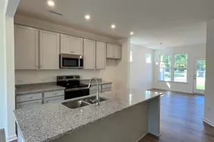 1407 Goldsboro Ave, Sanford, NC 27330 - Photo 2