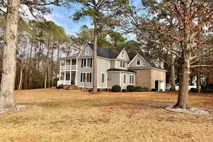 201 Madison Ct, Swansboro, NC 28584 - Photo 4