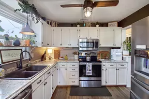 110 Cottage Ln, Jacksonville, NC 28546 - Photo 20