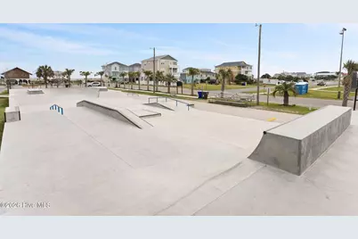 142 NW 1st Street, Oak Island, NC 28465 - Photo 24