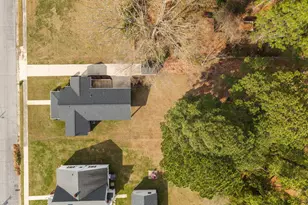 102 E Purvis St, Robersonville, NC 27871 - Photo 10