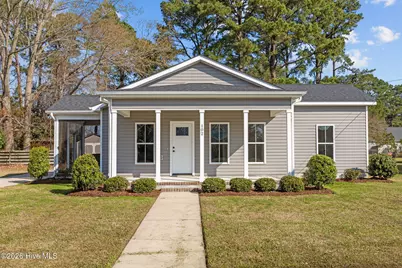 102 E Purvis Street, Robersonville, NC 27871 - Photo 1