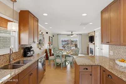 503 S Fourth Street #Unit A, Carolina Beach, NC 28428 - Photo 20