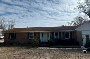 74 Vandergrift Dr, Jacksonville, NC 28540 - Photo 2