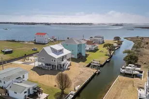 314 Easy St, Cape Carteret, NC 28584 - Photo 2