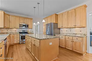 121 Oakleaf Dr, Pine Knoll Shores, NC 28512 - Photo 16