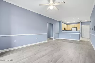 1505 Cadfel Court #Unit 207, Wilmington, NC 28412 - Photo 10