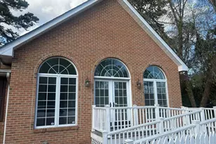 1514 Crescent Dr, Elizabeth City, NC 27909 - Photo 4