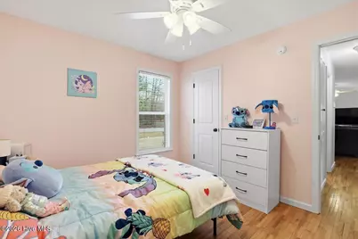 525 W Edwards Street, Princeton, NC 27569 - Photo 12