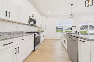305 Spinnaker St, Elizabeth City, NC 27909 - Photo 12