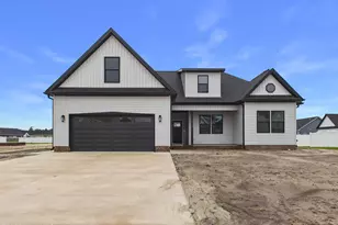 305 Spinnaker St, Elizabeth City, NC 27909 - Photo 1