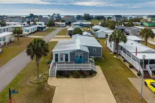 201 Snow Goose Ln, Newport, NC 28570 - Photo 1