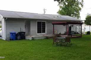 1006 Onsville Dr, Jacksonville, NC 28546 - Photo 2