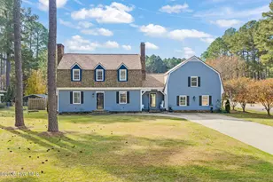 213 W Stevens St, Smithfield, NC 27577 - Photo 2