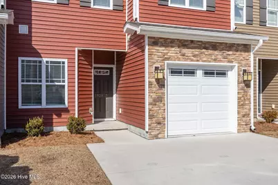 1819 Fox Den Way #5, Greenville, NC 27858 - Photo 2