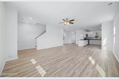 310 S Vann Street, Burgaw, NC 28425 - Photo 8