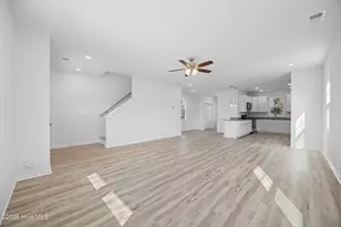 310 S Vann St, Burgaw, NC 28425 - Photo 8