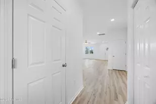 310 S Vann St, Burgaw, NC 28425 - Photo 16