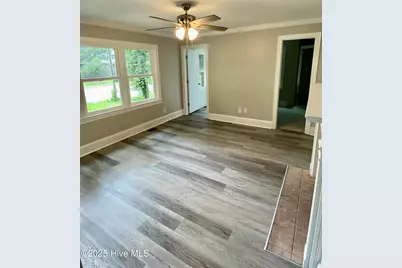 1910 E 9th Street, Greenville, NC 27858 - Photo 12