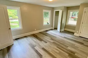 1910 E 9th St, Greenville, NC 27858 - Photo 4