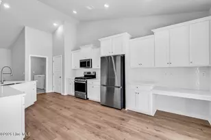 6913 English Holly Ct SW, Ocean Isle Beach, NC 28469 - Photo 16