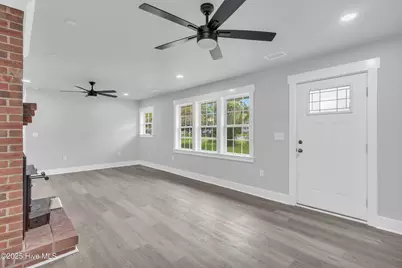 17 Burton Road, Southport, NC 28461 - Photo 6