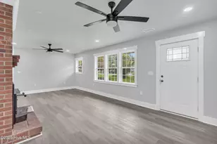 17 Burton Rd, Southport, NC 28461 - Photo 6