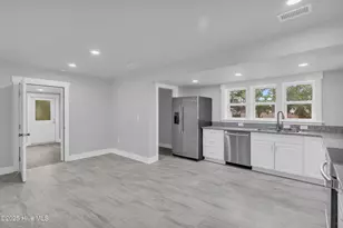 17 Burton Rd, Southport, NC 28461 - Photo 10