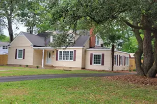 1307 N Respess St, Washington, NC 27889 - Photo 2