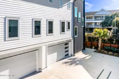 8 E Columbia Street E #B, Wrightsville Beach, NC 28480 - Photo 52