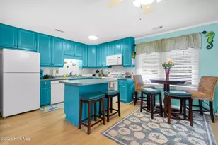 6815 Canal Dr, Emerald Isle, NC 28594 - Photo 4