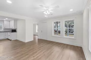404 N Massey St, Selma, NC 27576 - Photo 6