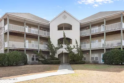 200 Lighthouse Lane #B3, Cedar Point, NC 28584 - Photo 2