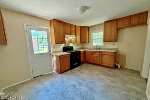 107 Betty Brooks Blvd, Hamlet, NC 28345 - Photo 4