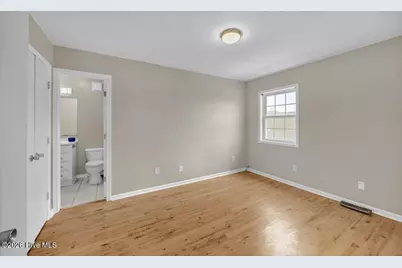 215 Atlanta Avenue #Apt 3c, Carolina Beach, NC 28428 - Photo 12