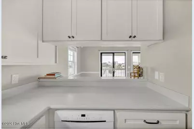 215 Atlanta Avenue #Apt 3c, Carolina Beach, NC 28428 - Photo 18