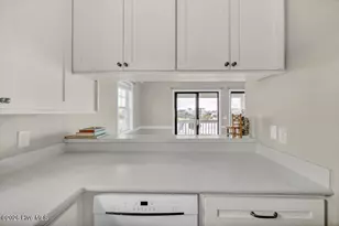 215 Atlanta Ave, Carolina Beach, NC 28428 - Photo 18