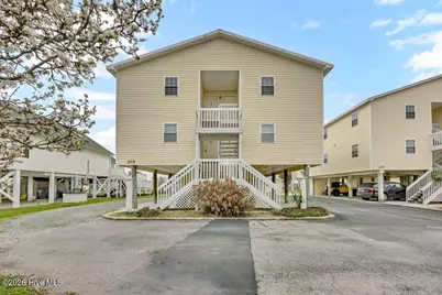 215 Atlanta Avenue #Apt 3c, Carolina Beach, NC 28428 - Photo 1