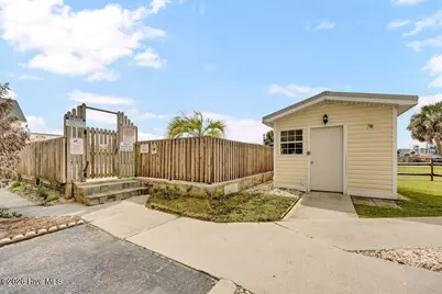 215 Atlanta Avenue #Apt 3c, Carolina Beach, NC 28428 - Photo 28