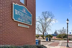 106 N Water St, Wilmington, NC 28401 - Photo 2