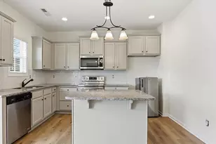 308 Chamberlain Dr, Clayton, NC 27527 - Photo 8