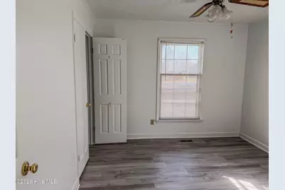 575 Veterans Road, Saint Pauls, NC 28384 - Photo 8
