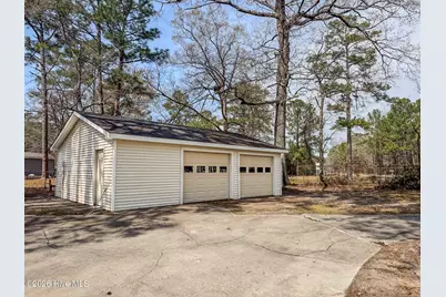 575 Veterans Road, Saint Pauls, NC 28384 - Photo 2